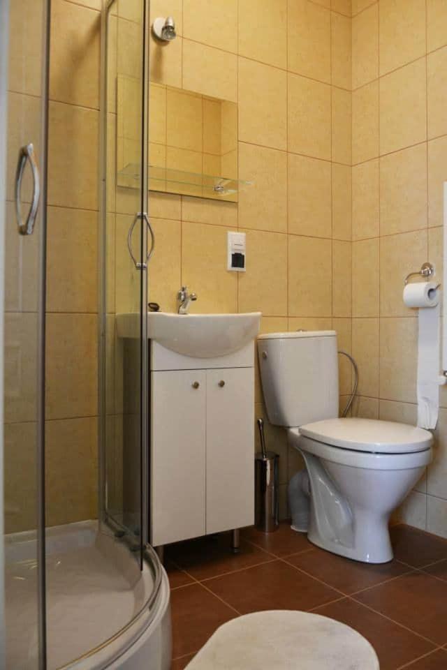 Pokoje Goscinne W Ratuszu Ogrodzieniec Cameră foto
